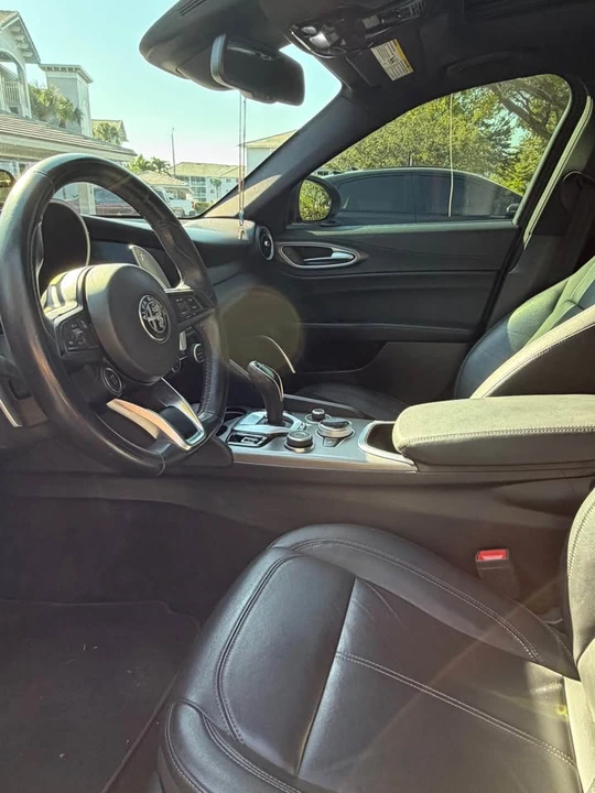 2020 Alfa Romeo Giulia - Image 2 of 11