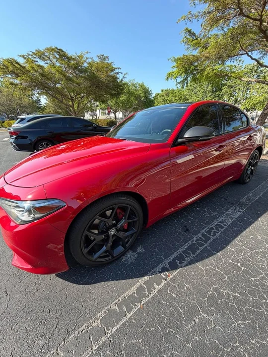 2020 Alfa Romeo Giulia - Image 5 of 11