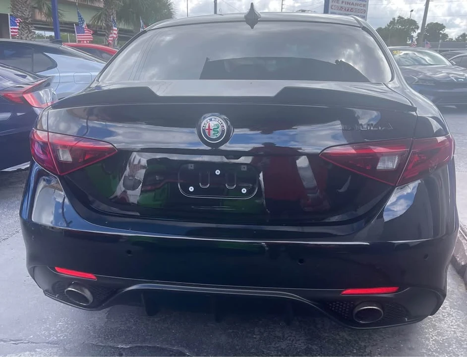 2020 Alfa Romeo Giulia - Image 6 of 7
