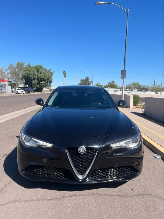 2020 Alfa Romeo Giulia - Image 2 of 13