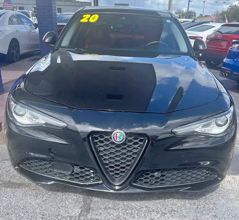 2020 Alfa Romeo Giulia - Image 2 of 7