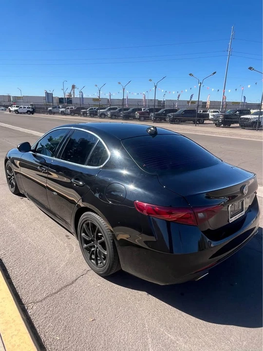2020 Alfa Romeo Giulia - Image 7 of 13