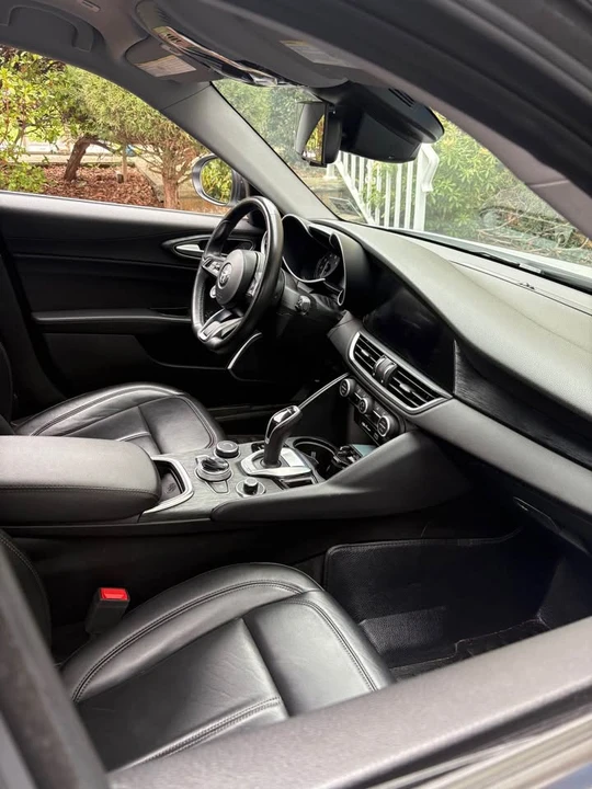 2020 Alfa Romeo Giulia - Image 3 of 6