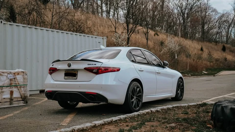 2020 Alfa Romeo Giulia - Image 2 of 6