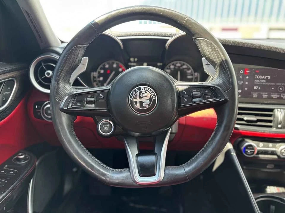 2020 Alfa Romeo Giulia - Image 8 of 13