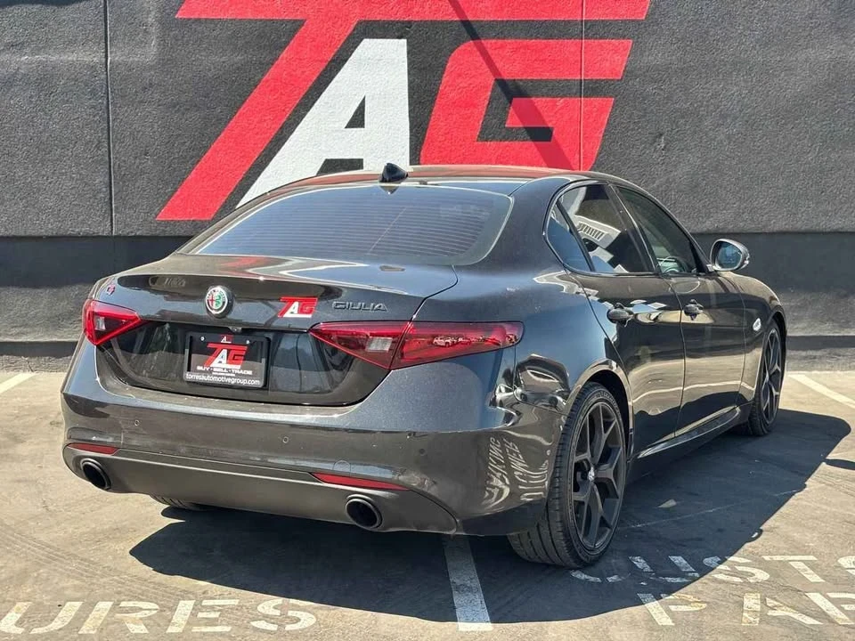 2020 Alfa Romeo Giulia - Image 3 of 13