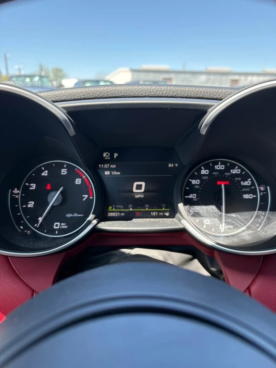 2020 Alfa Romeo Giulia - Image 8 of 12