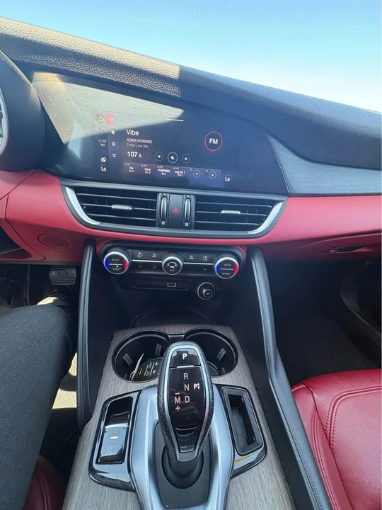 2020 Alfa Romeo Giulia - Image 9 of 12