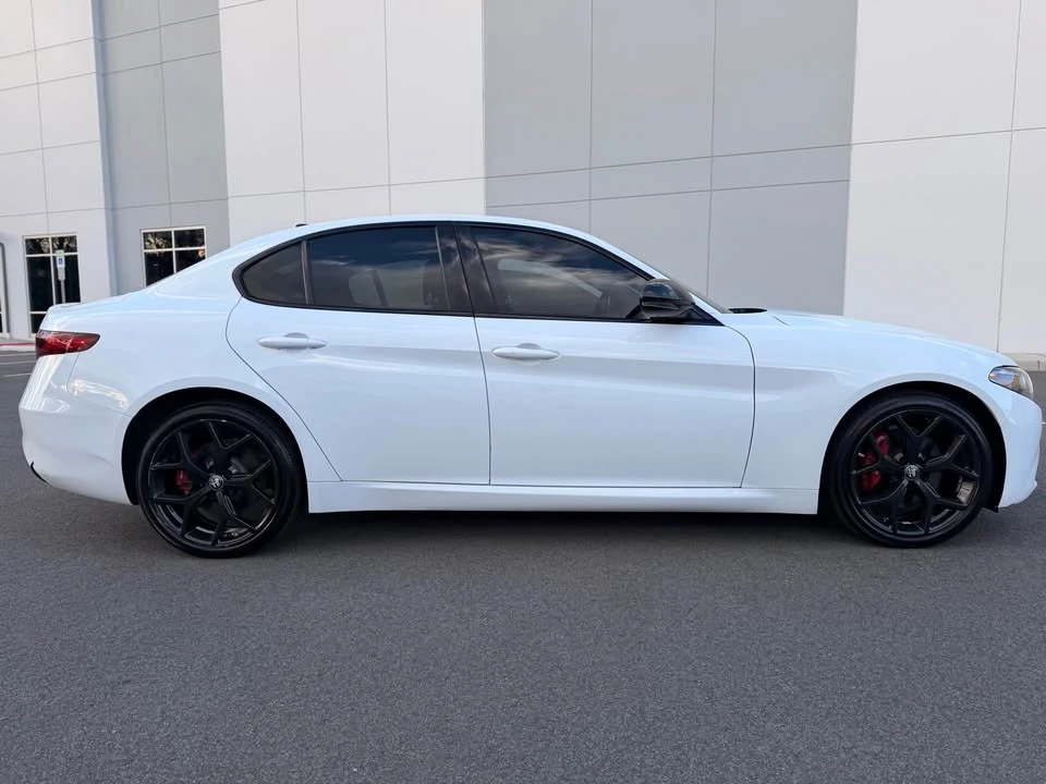 2020 Alfa Romeo Giulia - Image 6 of 19