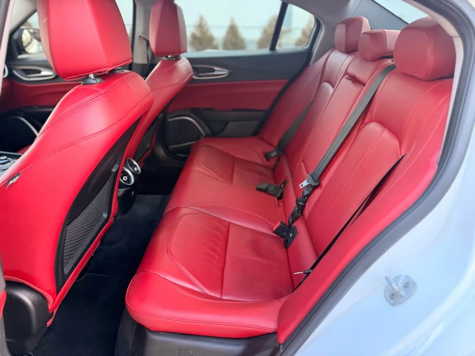 2020 Alfa Romeo Giulia - Image 11 of 19