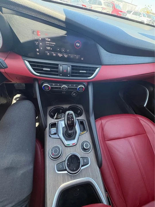 2020 Alfa Romeo Giulia - Image 10 of 12