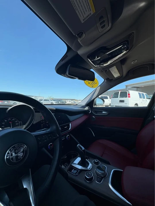 2020 Alfa Romeo Giulia - Image 12 of 12