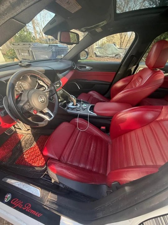 2020 Alfa Romeo Giulia - Image 9 of 14