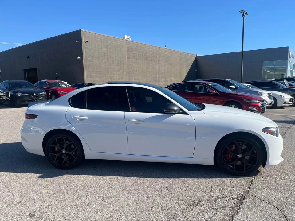 2020 Alfa Romeo Giulia - Image 4 of 16