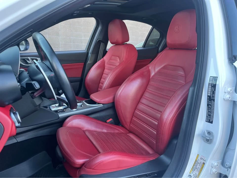 2020 Alfa Romeo Giulia - Image 7 of 16