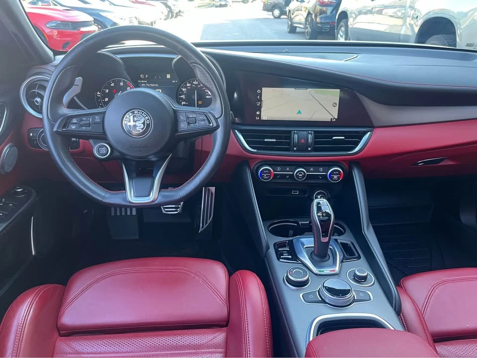 2020 Alfa Romeo Giulia - Image 6 of 16