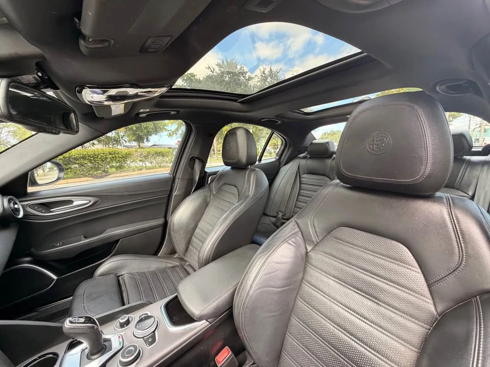 2020 Alfa Romeo Giulia - Image 9 of 12