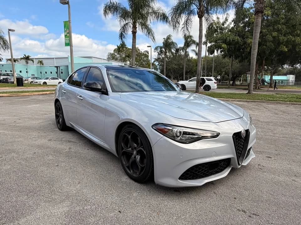 2020 Alfa Romeo Giulia - Image 3 of 12
