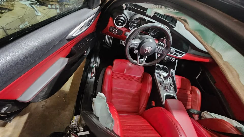 2020 Alfa Romeo Giulia - Image 7 of 9