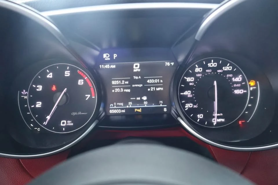 2020 Alfa Romeo Giulia - Image 7 of 13