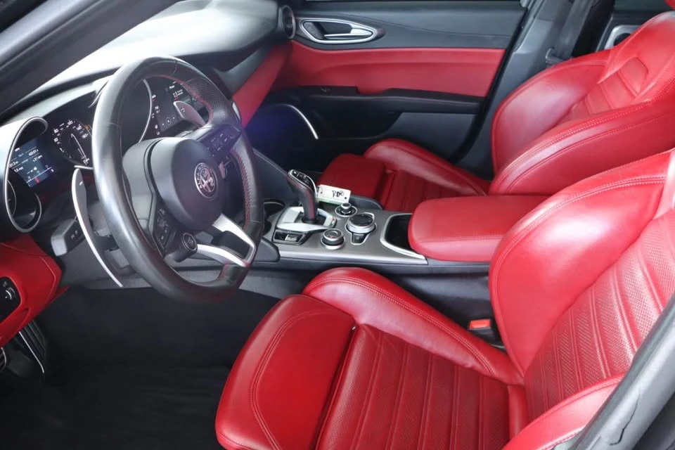 2020 Alfa Romeo Giulia - Image 2 of 13