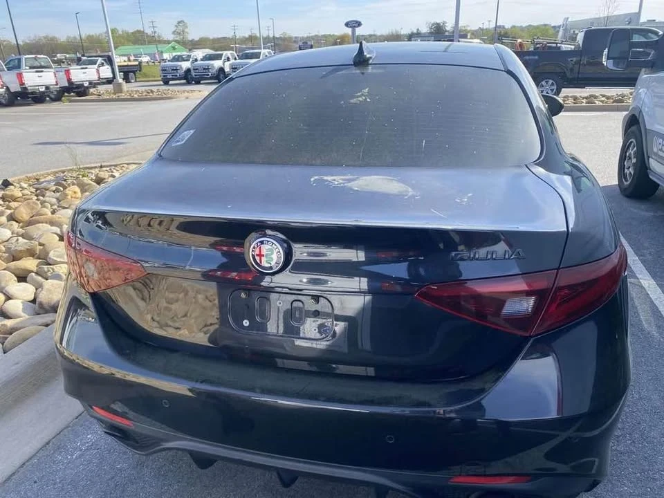 2020 Alfa Romeo Giulia - Image 6 of 12