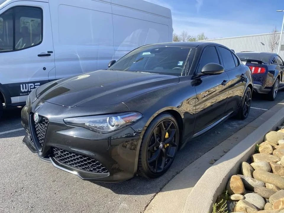 2020 Alfa Romeo Giulia - Image 3 of 12