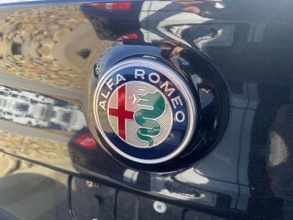 2020 Alfa Romeo Giulia - Image 9 of 9