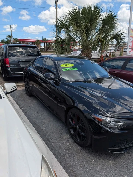 2020 Alfa Romeo Giulia - Image 3 of 7