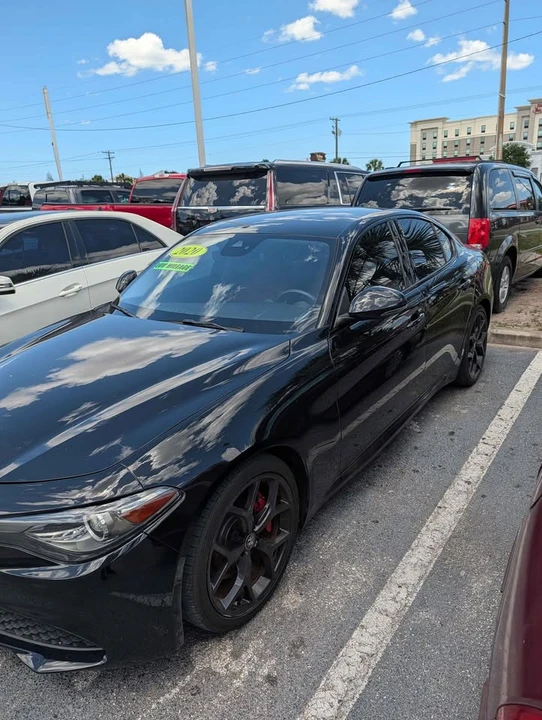 2020 Alfa Romeo Giulia - Image 2 of 7