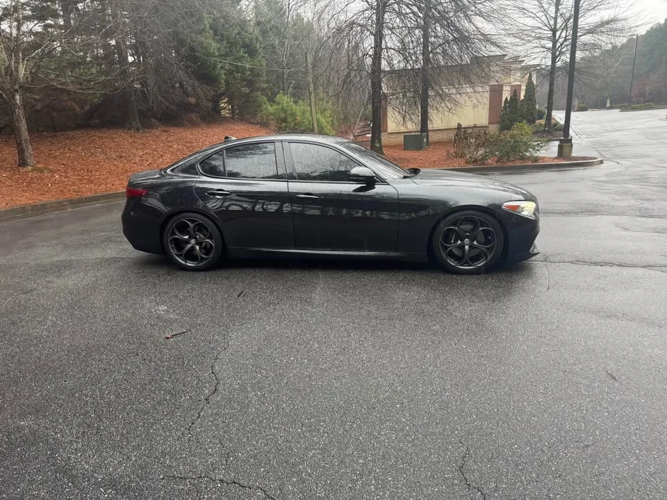 2020 Alfa Romeo Giulia - Image 6 of 17