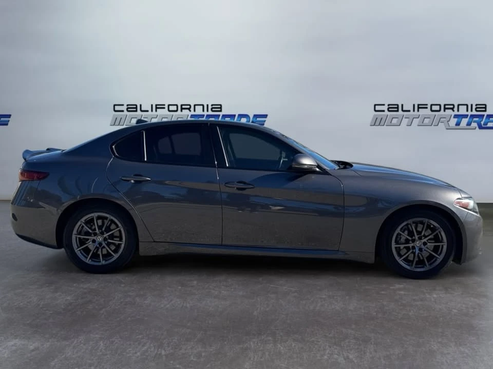 2020 Alfa Romeo Giulia - Image 4 of 20