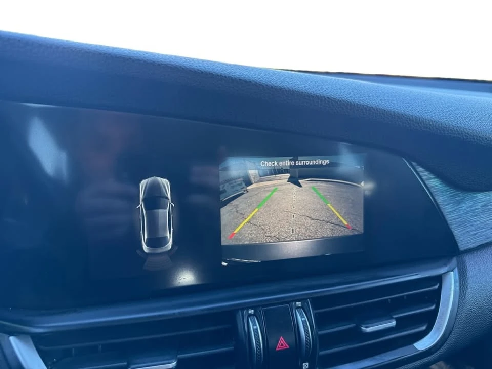 2020 Alfa Romeo Giulia - Image 13 of 20
