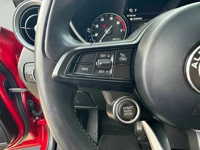 2020 Alfa Romeo Giulia - Image 14 of 18