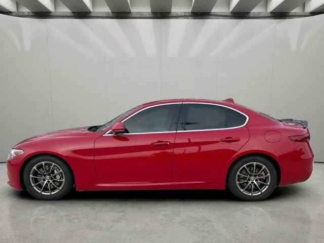 2020 Alfa Romeo Giulia - Image 2 of 18