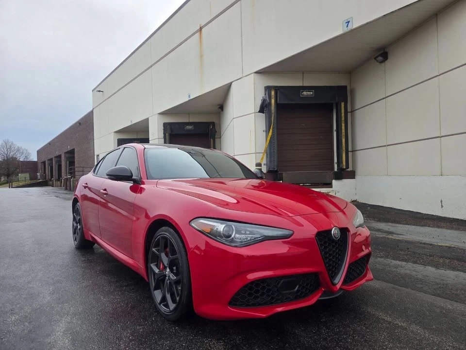 2020 Alfa Romeo Giulia - Image 5 of 20