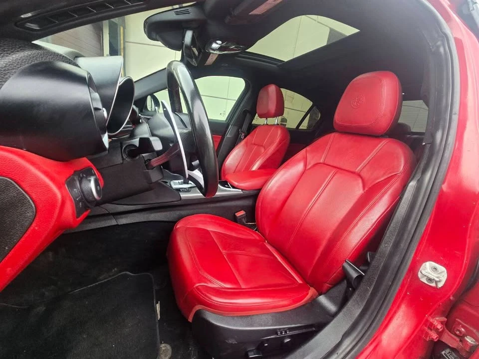 2020 Alfa Romeo Giulia - Image 11 of 20