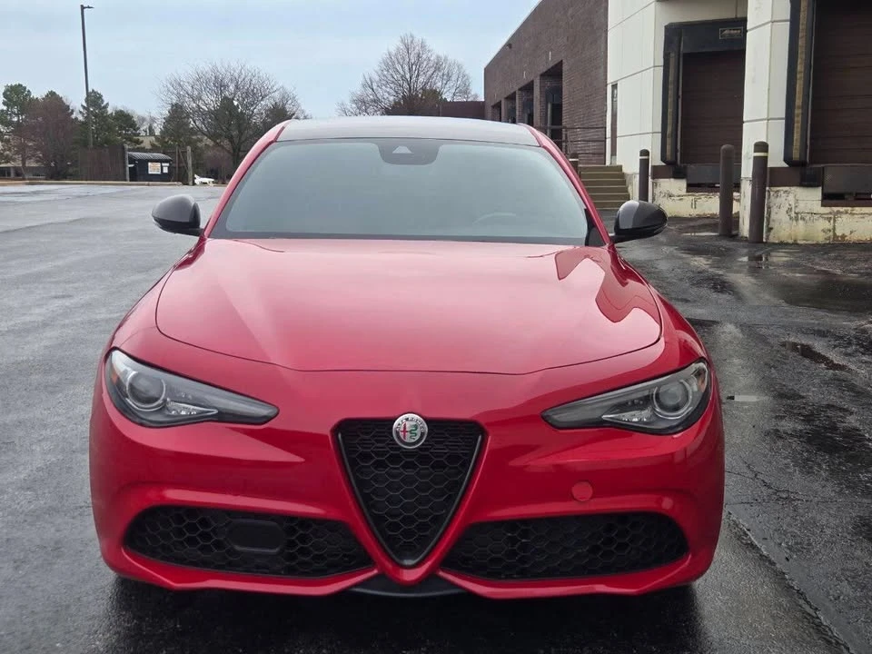 2020 Alfa Romeo Giulia - Image 5 of 20