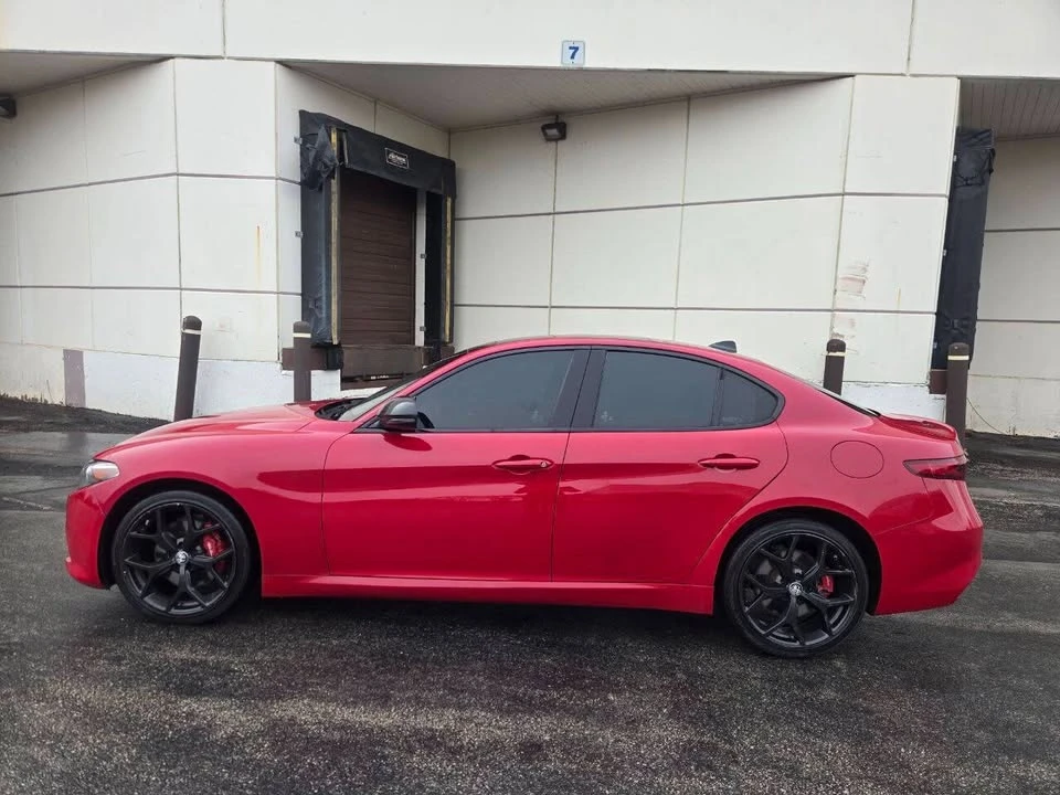 2020 Alfa Romeo Giulia - Image 2 of 20