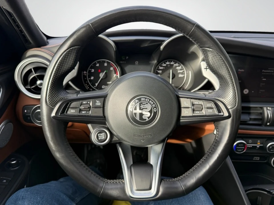 2020 Alfa Romeo Giulia - Image 7 of 10