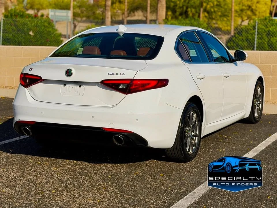 2020 Alfa Romeo Giulia - Image 4 of 19