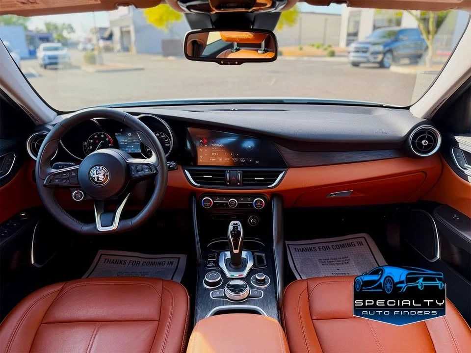 2020 Alfa Romeo Giulia - Image 11 of 19
