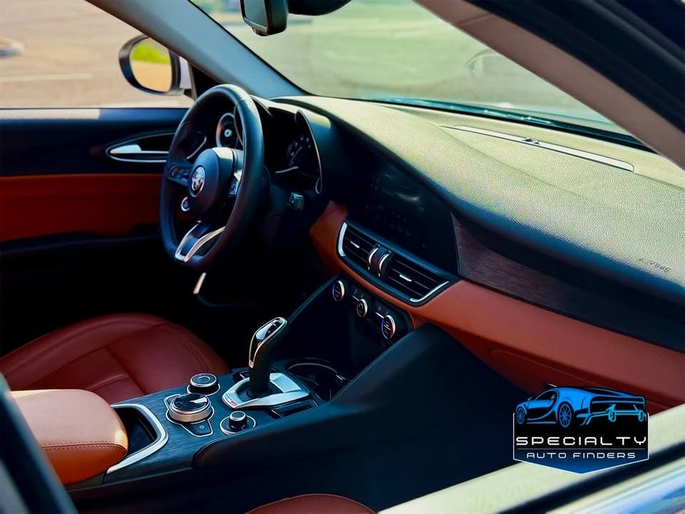 2020 Alfa Romeo Giulia - Image 8 of 19