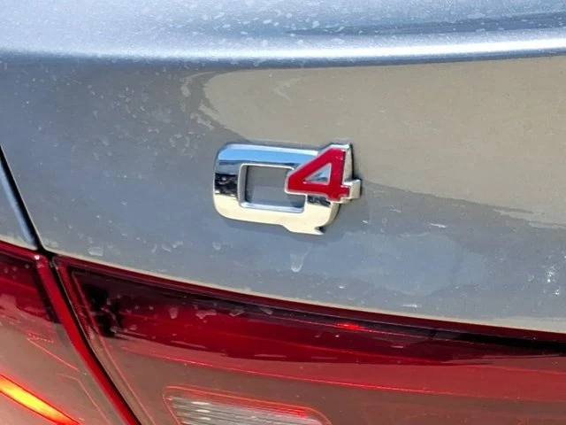 2020 Alfa Romeo Giulia - Image 11 of 18