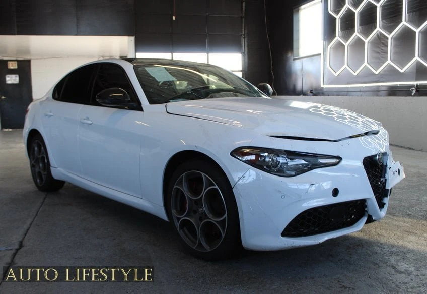 2020 Alfa Romeo Giulia - Image 3 of 20