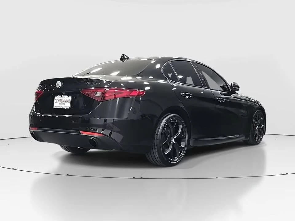 2020 Alfa Romeo Giulia - Image 3 of 5