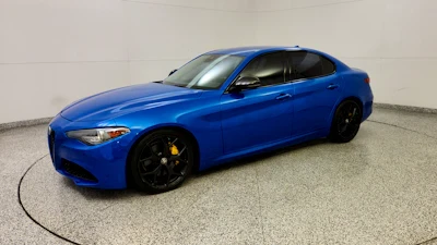 2020 Alfa Romeo Giulia - Image 13 of 14