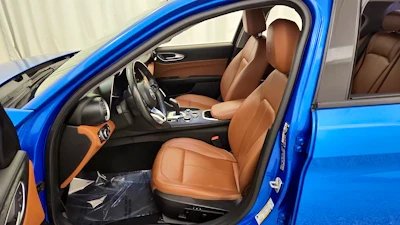 2020 Alfa Romeo Giulia - Image 7 of 14