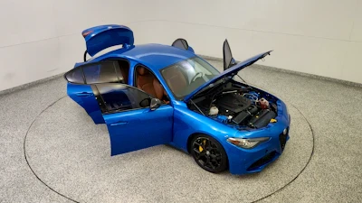 2020 Alfa Romeo Giulia - Image 9 of 14