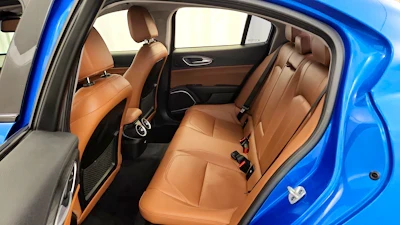 2020 Alfa Romeo Giulia - Image 5 of 14